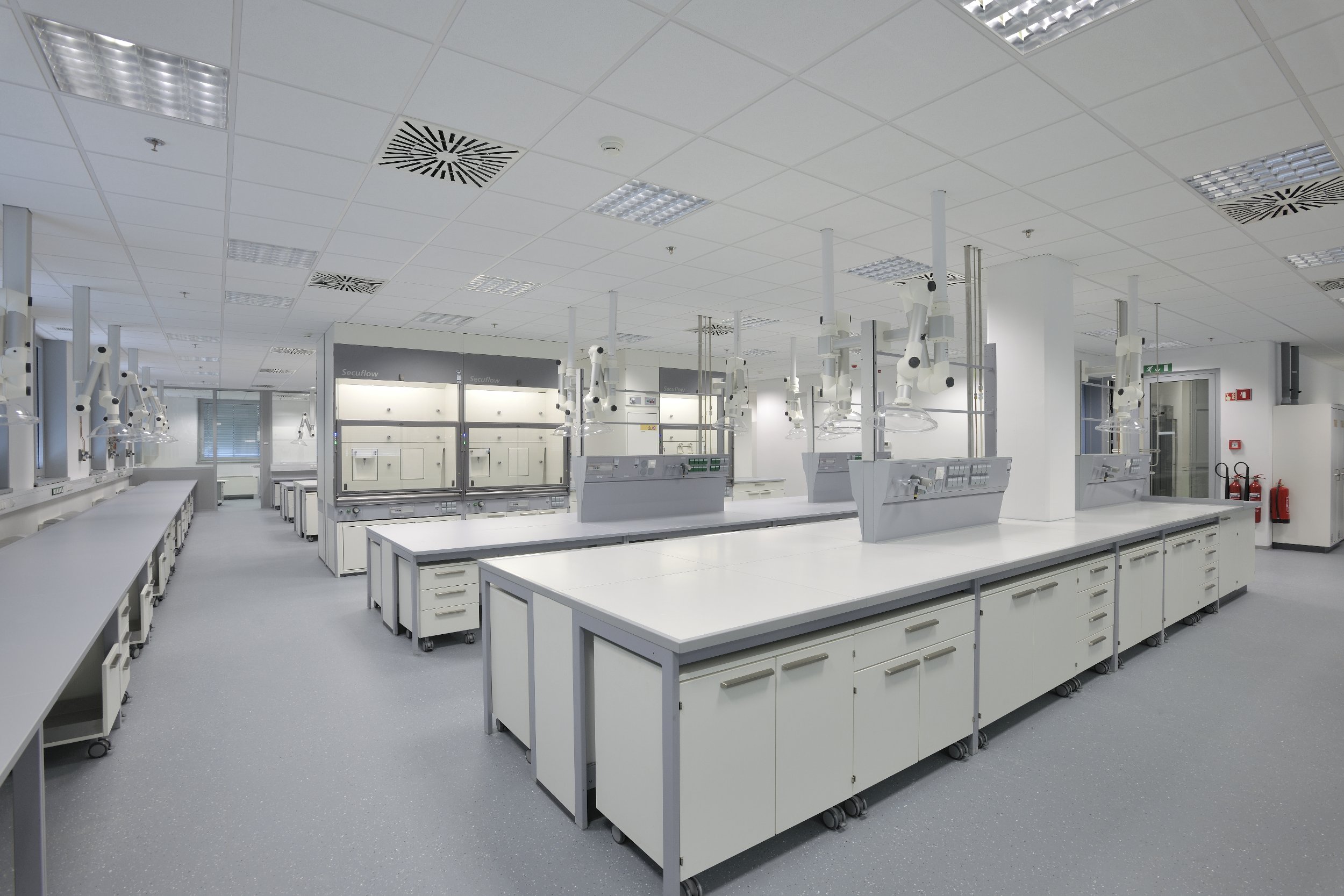 Workbench / laboratory cabinets